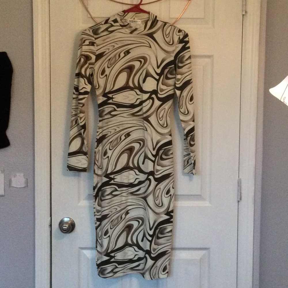 Marble dress , size medium, long dress